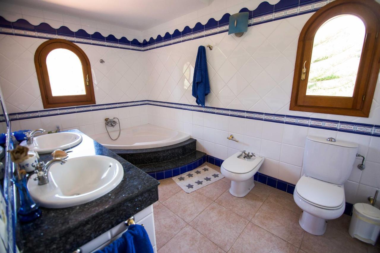 Villa Ca Na Vinya Cala Tarida  Exterior foto