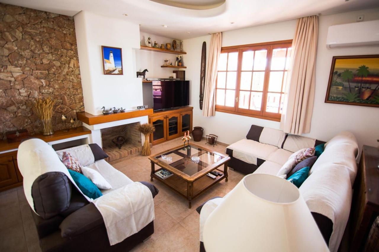 Villa Ca Na Vinya Cala Tarida  Exterior foto